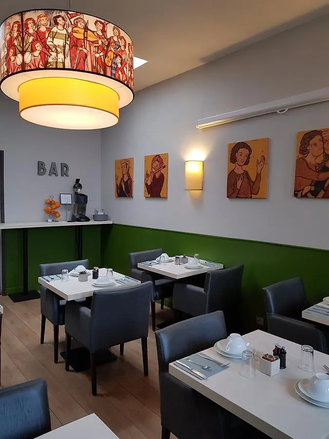 ***  Hotel St Sernin Toulouse France